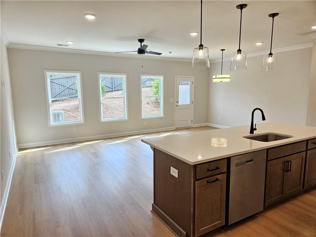 3 bedroom, 3 bathroom, 1,805 sq ft townhouse for rent at 125 Priestwood Lane, Acworth, GA 30102 for $2,300 a month — photo 3