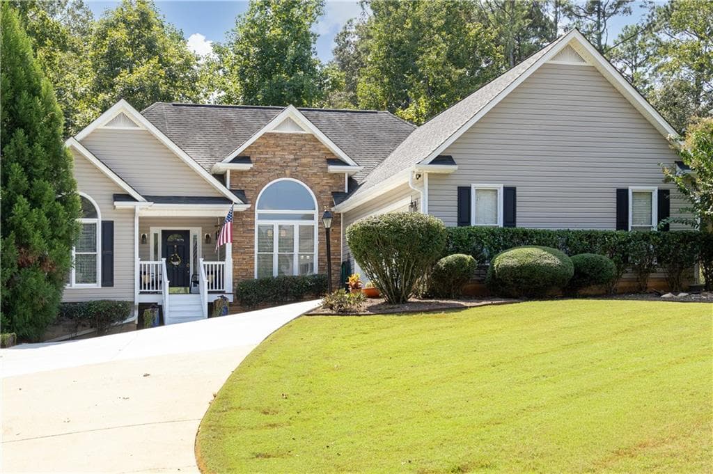 3 bedroom, 2 bathroom, 1,673 sq ft single family residence for sale at 462 Whitby Drive, Douglasville, GA 30134