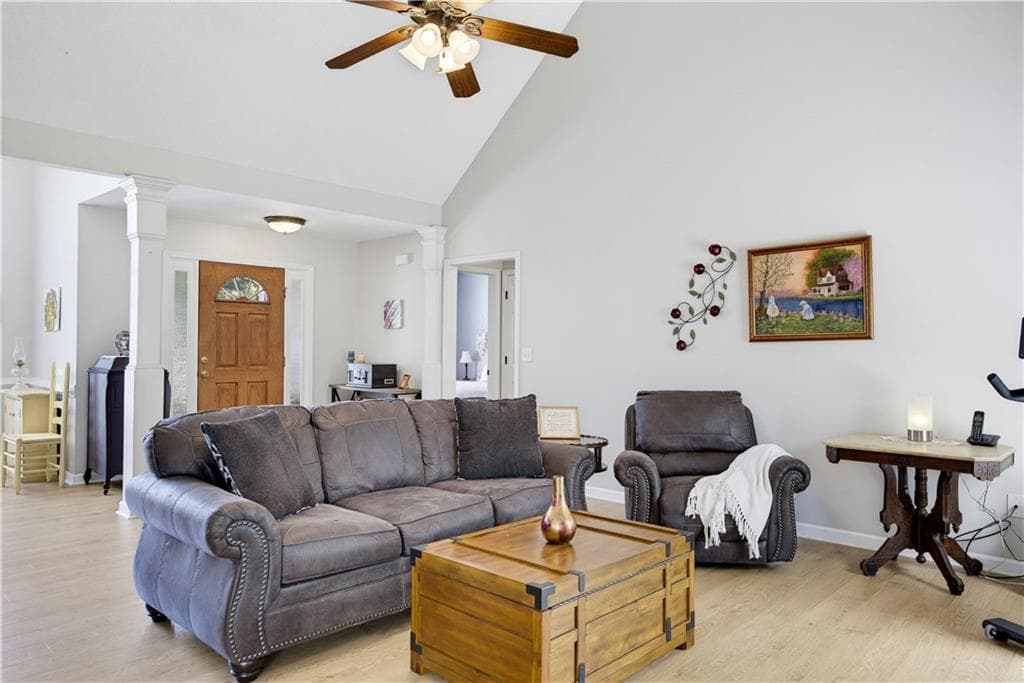 3 bedroom, 2 bathroom, 1,673 sq ft single family residence for sale at 462 Whitby Drive, Douglasville, GA 30134 — photo 10