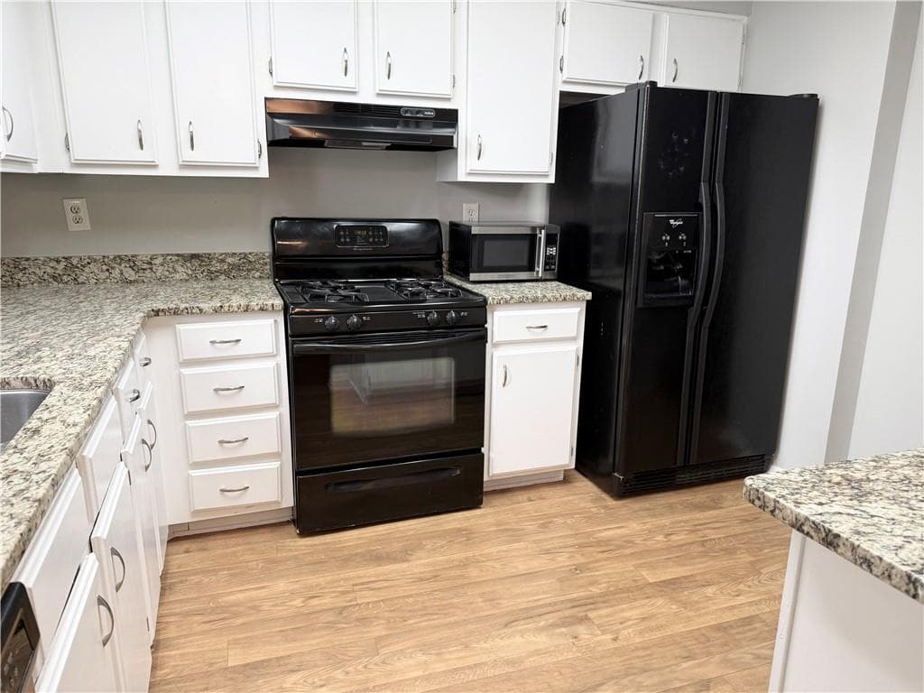 2 bedroom, 2 bathroom, 1,652 sq ft condominium for rent at 805 Wedgewood Way, Sandy Springs, GA 30350 for $2,100 a month — photo 4