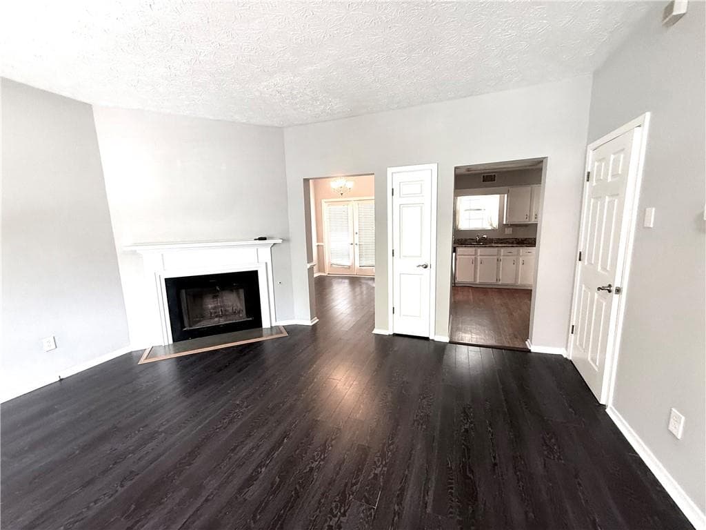 2 bedroom, 2 bathroom, 1,652 sq ft condominium for rent at 805 Wedgewood Way, Sandy Springs, GA 30350 for $2,100 a month — photo 2