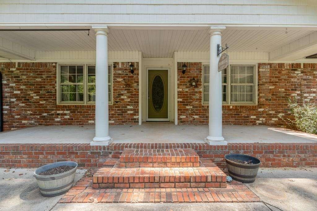 4 bedroom, 3 bathroom, 1,885 sq ft single family residence for sale at 783 Lester Mill Road, Locust Grove, GA 30248 — photo 3