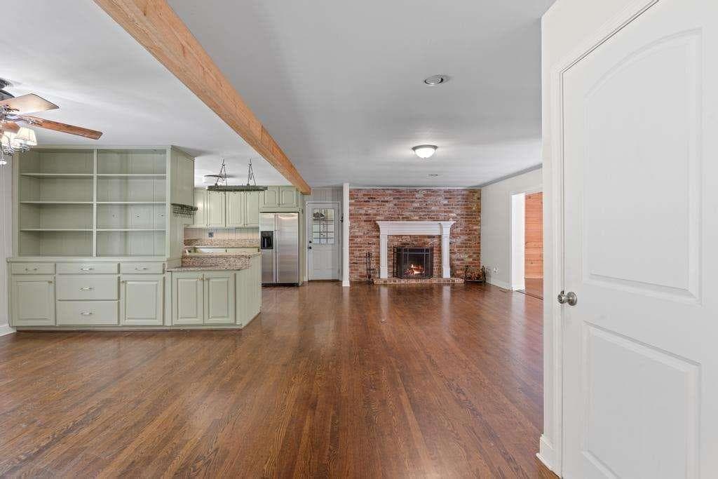 4 bedroom, 3 bathroom, 1,885 sq ft single family residence for sale at 783 Lester Mill Road, Locust Grove, GA 30248 — photo 4