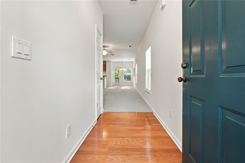 3 bedroom, 2 bathroom, 1,427 sq ft townhouse under contract at 1657 Donovans Pass, Kennesaw, GA 30152 — photo 4