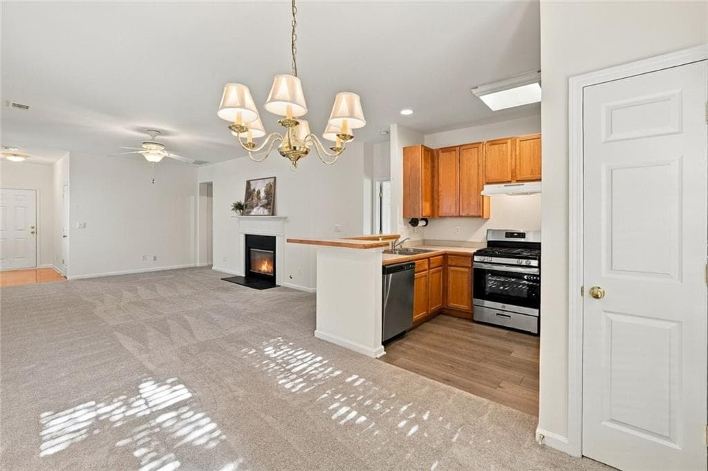 3 bedroom, 2 bathroom, 1,427 sq ft townhouse under contract at 1657 Donovans Pass, Kennesaw, GA 30152 — photo 8