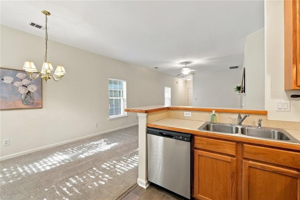 3 bedroom, 2 bathroom, 1,427 sq ft townhouse under contract at 1657 Donovans Pass, Kennesaw, GA 30152 — photo 10