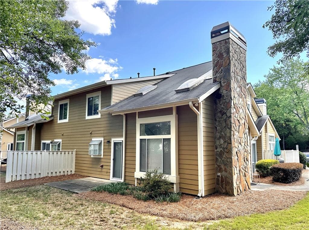 2 bedroom, 2 bathroom, 1,225 sq ft quadruplex for rent at 2665 Windy Hill Place C, Smyrna, GA 30080 for $1,795 a month — photo 2