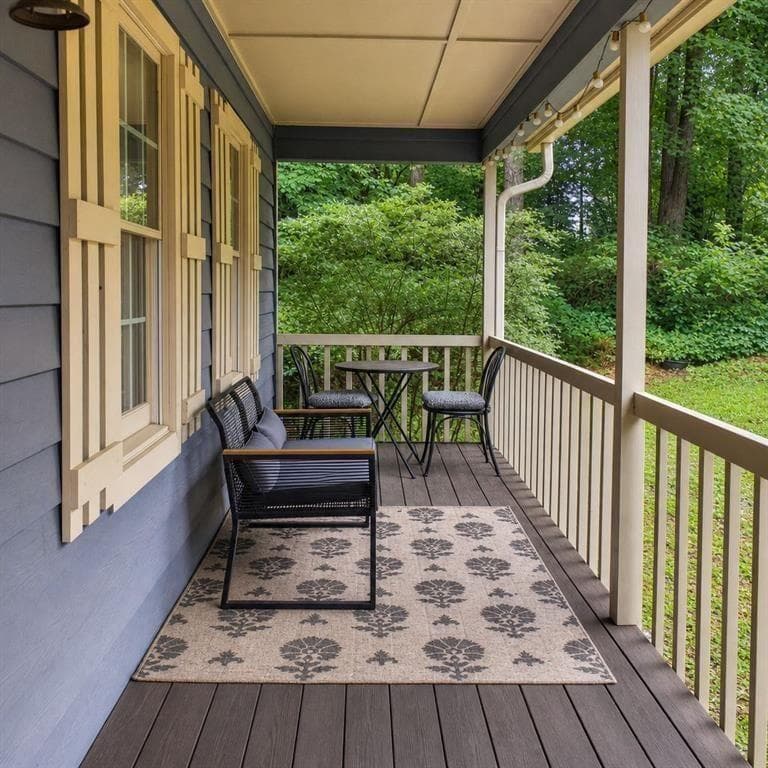 3 bedroom, 2 bathroom, 1,528 sq ft single family residence for sale at 182 Highland Drive, Hiram, GA 30141 — photo 2