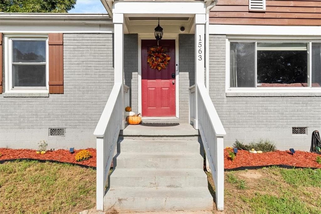 3 bedroom, 1 bathroom, 1,546 sq ft single family residence for sale at 1563 Cloverdale Drive, Marietta, GA 30067 — photo 3