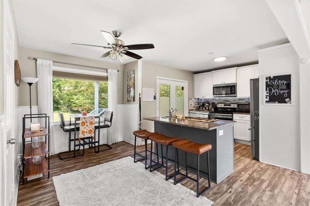 3 bedroom, 1 bathroom, 1,546 sq ft single family residence for sale at 1563 Cloverdale Drive, Marietta, GA 30067 — photo 10