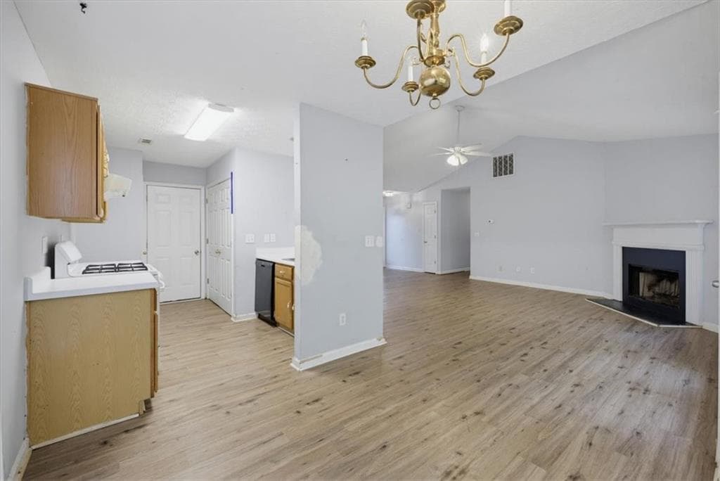 3 bedroom, 2 bathroom, 1,340 sq ft single family residence for sale at 4037 Monarch Dr, Mcdonough, GA 30253 — photo 9
