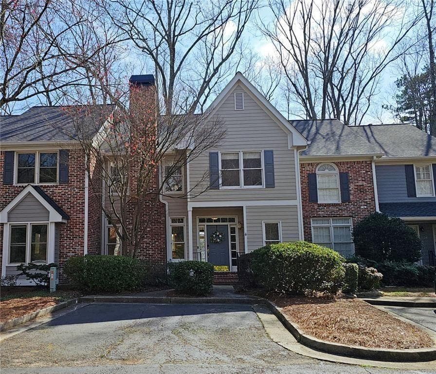 3 bedroom, 4 bathroom, 2,857 sq ft townhouse for sale at 128 River Ridge Lane, Roswell, GA 30075 — photo 1 of 54
