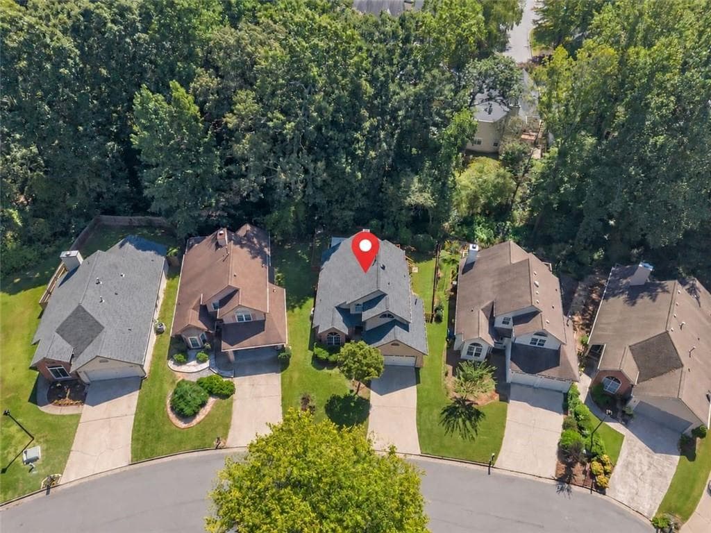3 bedroom, 3 bathroom, 1,779 sq ft single family residence for sale at 8910 S Somerset Lane, Alpharetta, GA 30004 — photo 5