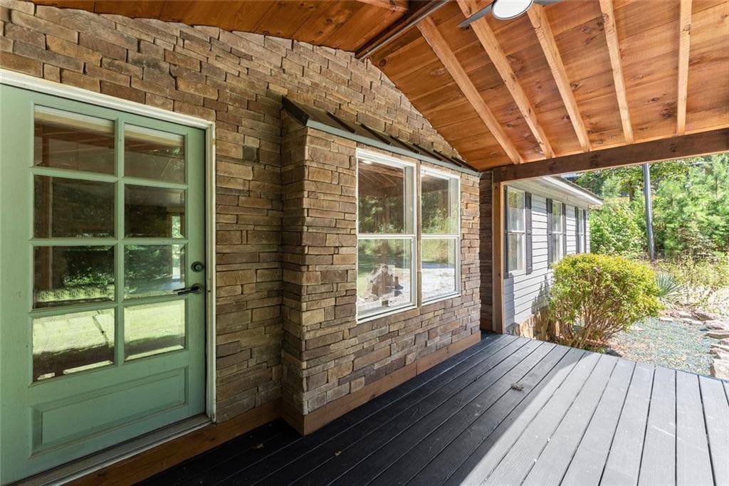 3 bedroom, 2 bathroom, 1,350 sq ft single family residence under contract at 125 Bagwell Drive, Dawsonville, GA 30534 — photo 5