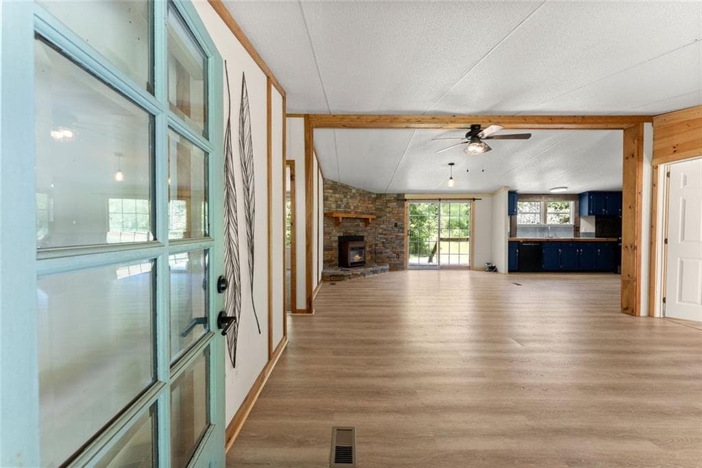 3 bedroom, 2 bathroom, 1,350 sq ft single family residence under contract at 125 Bagwell Drive, Dawsonville, GA 30534 — photo 6