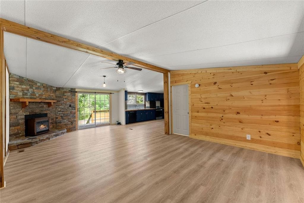 3 bedroom, 2 bathroom, 1,350 sq ft single family residence under contract at 125 Bagwell Drive, Dawsonville, GA 30534 — photo 8