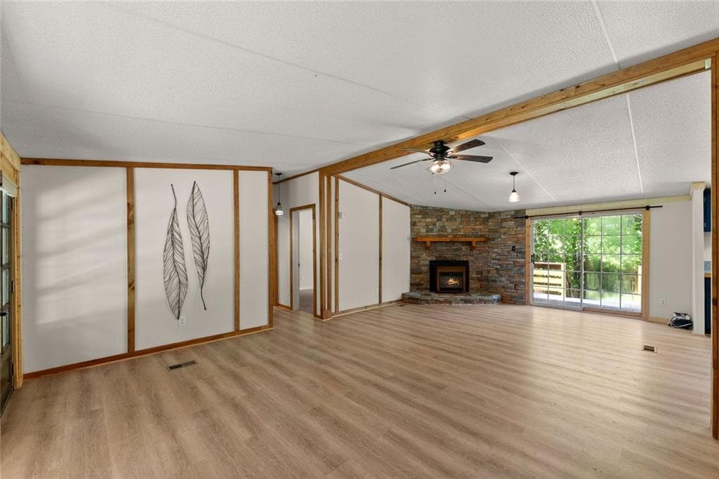 3 bedroom, 2 bathroom, 1,350 sq ft single family residence under contract at 125 Bagwell Drive, Dawsonville, GA 30534 — photo 9