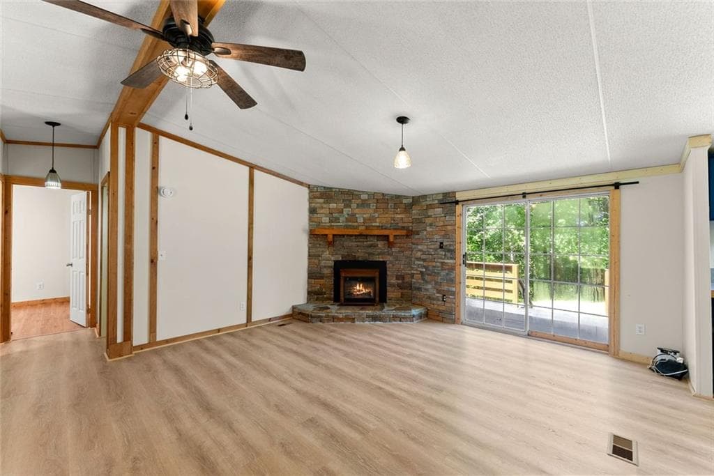3 bedroom, 2 bathroom, 1,350 sq ft single family residence under contract at 125 Bagwell Drive, Dawsonville, GA 30534 — photo 10
