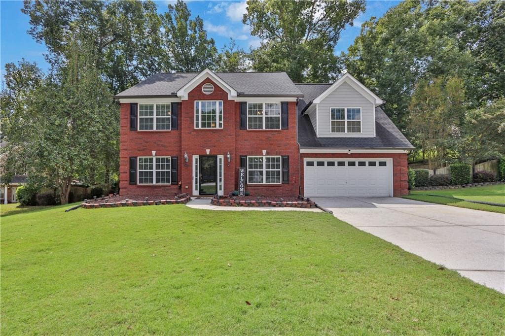 4 bedroom, 3 bathroom, 2,718 sq ft home for sale at 981 Wisteria View Court Southeast Court, Dacula, GA