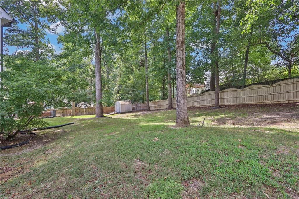 4 bedroom, 3 bathroom, 2,718 sq ft single family residence for sale at 981 Wisteria View Court Southeast Court, Dacula, GA 30019 — photo 7