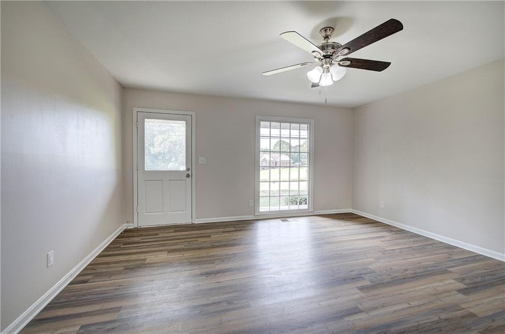 3 bedroom, 1 bathroom, 1,378 sq ft single family residence for sale at 762 Morgan Road, Bremen, GA 30110 — photo 3