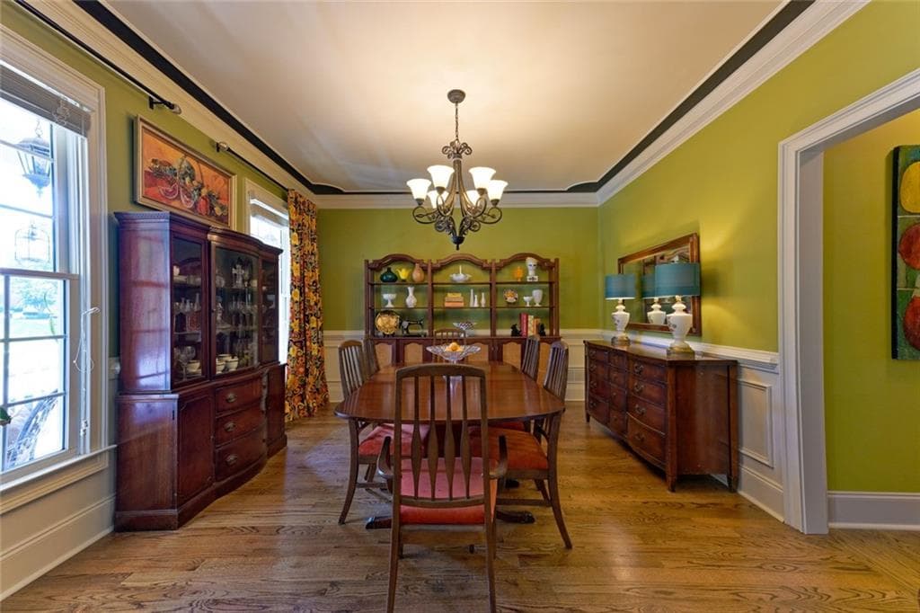 6 bedroom, 6 bathroom, 6,438 sq ft single family residence for sale at 2721 Rustling Pines Court, Marietta, GA 30062 — photo 8