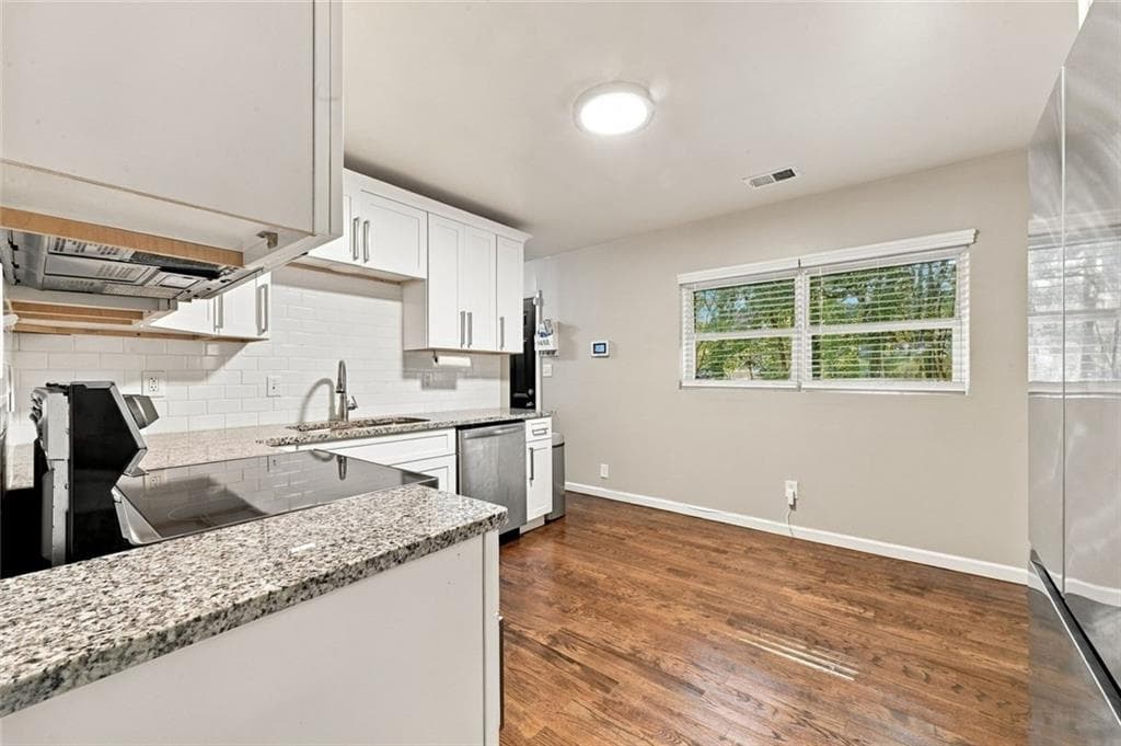 3 bedroom, 2 bathroom, 1,040 sq ft single family residence for sale at 8331 Attleboro Drive, Jonesboro, GA 30238 — photo 6