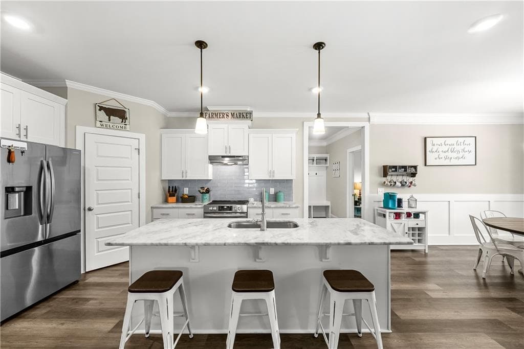 5 bedroom, 4 bathroom, 4,788 sq ft single family residence for sale at 1538 E Lake Road, Mcdonough, GA 30252 — photo 6