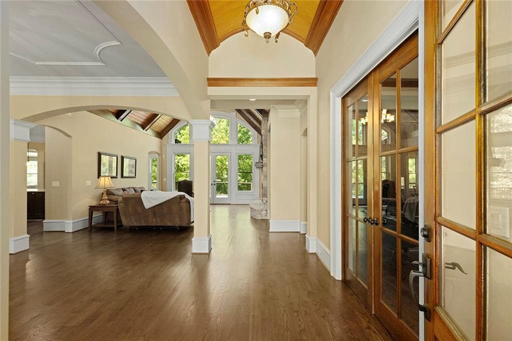 5 bedroom, 7 bathroom, 7,100 sq ft single family residence for sale at 5623 Brendlynn Drive, Suwanee, GA 30024 — photo 8