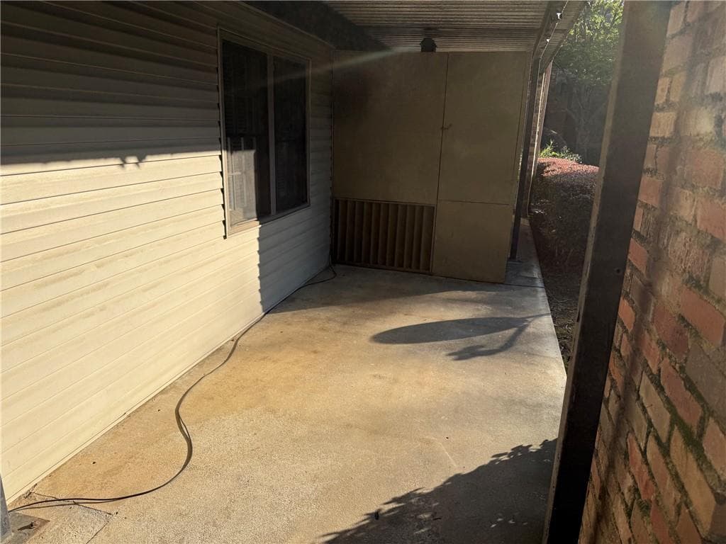 1 bedroom, 1 bathroom, 768 sq ft condominium for sale at 3087 Colonial Way J, Atlanta, GA 30341 — photo 4