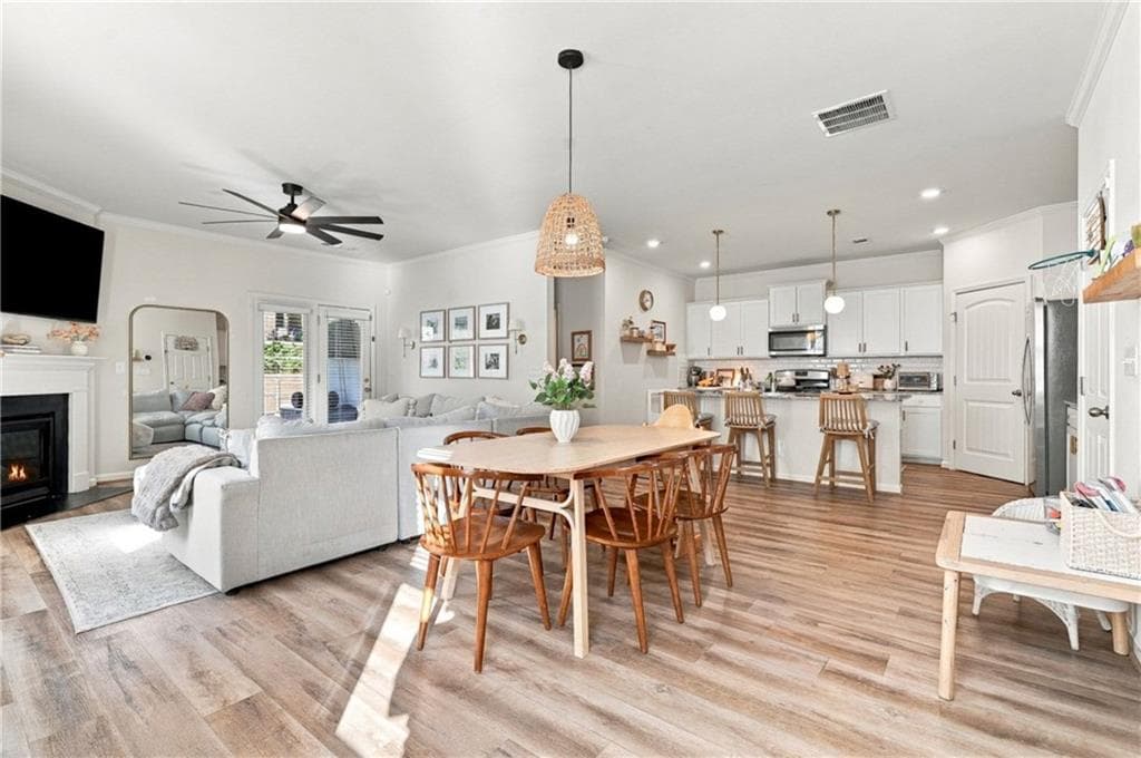 5 bedroom, 3 bathroom, 2,460 sq ft single family residence for sale at 5748 Screech Owl Drive, Flowery Branch, GA 30542 — photo 4