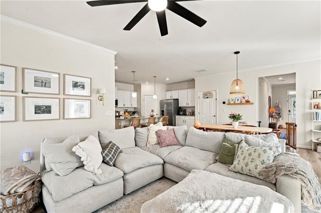 5 bedroom, 3 bathroom, 2,460 sq ft single family residence for sale at 5748 Screech Owl Drive, Flowery Branch, GA 30542 — photo 10
