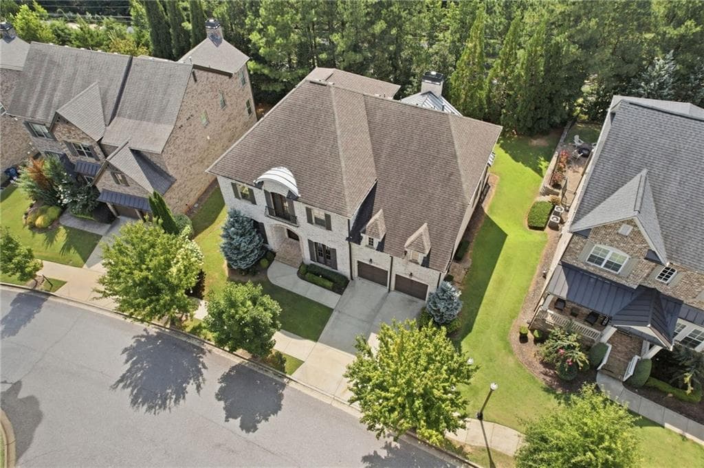 6 bedroom, 5 bathroom, 5,234 sq ft single family residence for rent at 808 Adler Court, Alpharetta, GA 30005 for $8,500 a month — photo 2