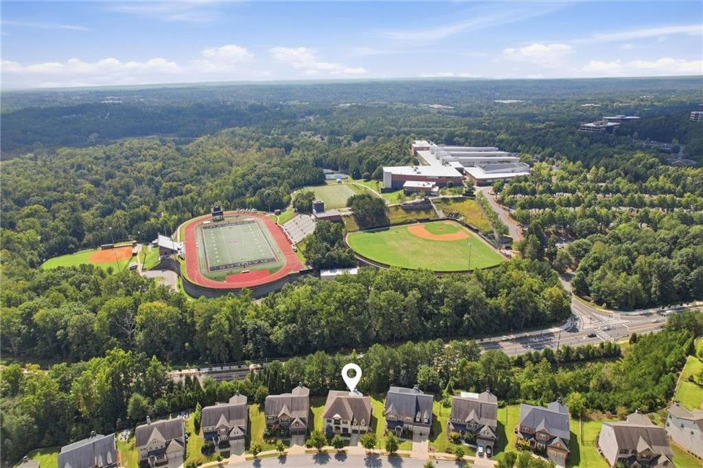 6 bedroom, 5 bathroom, 5,234 sq ft single family residence for rent at 808 Adler Court, Alpharetta, GA 30005 for $8,500 a month — photo 4