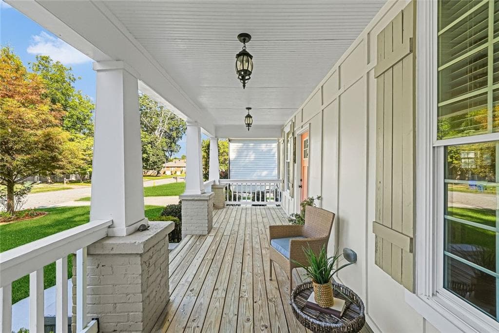 3 bedroom, 2 bathroom, 1,400 sq ft single family residence under contract at 1704 Evans Drive, Atlanta, GA 30310 — photo 5