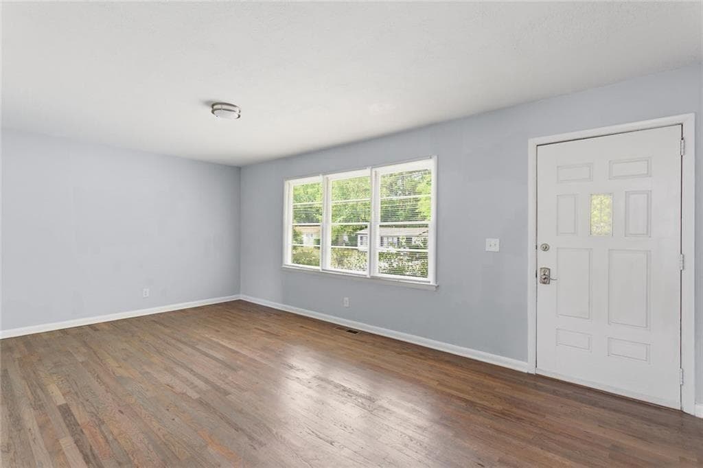 3 bedroom, 2 bathroom, 1,208 sq ft single family residence for sale at 2363 Beverly Lane, Marietta, GA 30060 — photo 8