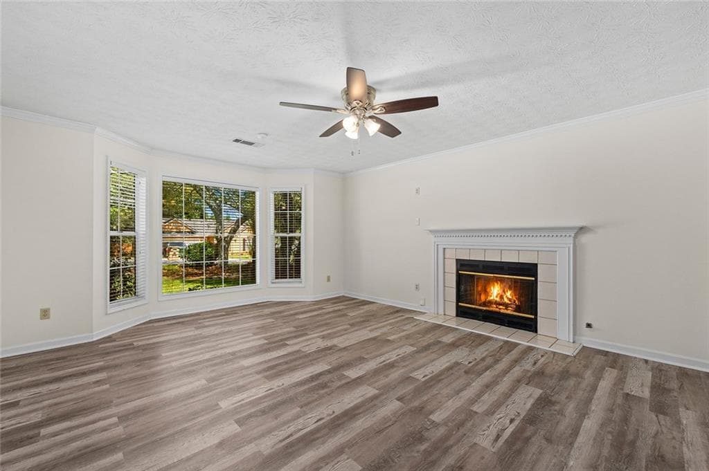 3 bedroom, 3 bathroom, 1,698 sq ft single family residence under contract at 445 Carriage Court, Johns Creek, GA 30022 — photo 3