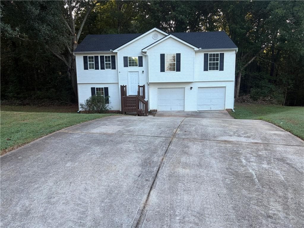 4 bedroom, 3 bathroom, 1,886 sq ft single family residence for sale at 637 Skyland Drive, Winder, GA 30680