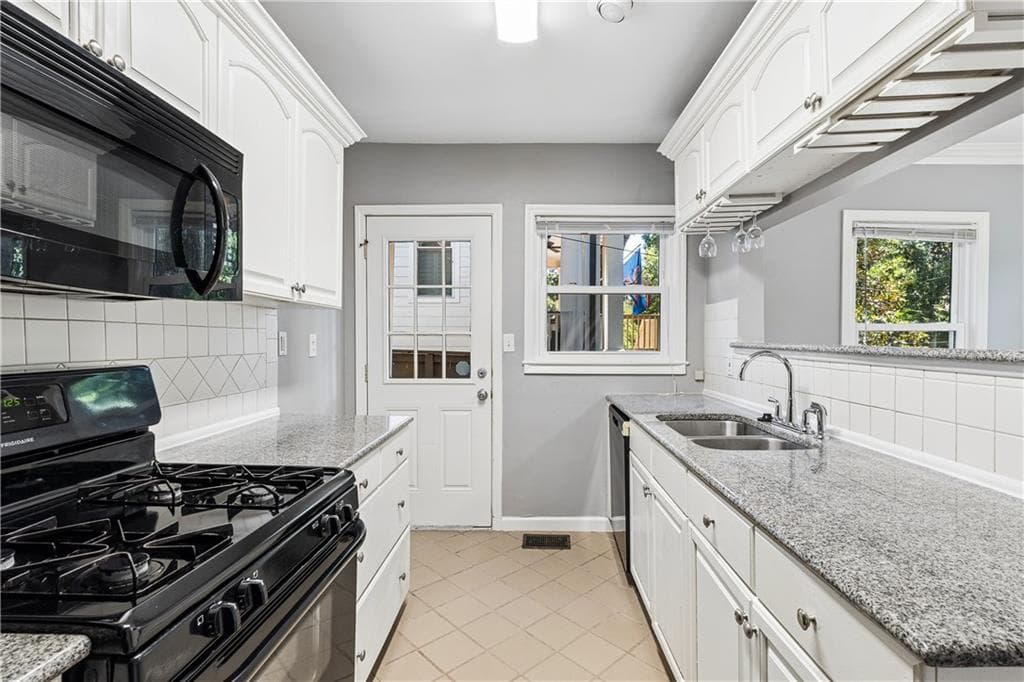 2 bedroom, 2 bathroom, 1,031 sq ft single family residence for sale at 2270 1st Avenue, Atlanta, GA 30317 — photo 9