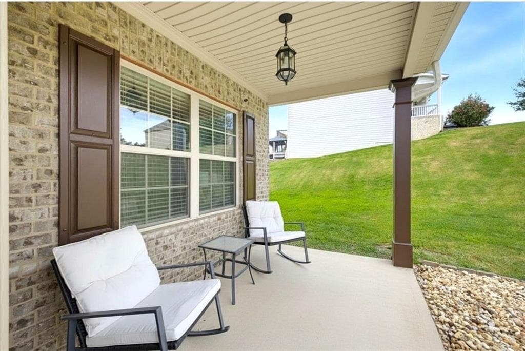 5 bedroom, 3 bathroom, 2,438 sq ft single family residence for sale at 2601 Glenbrook Lane, Conyers, GA 30012 — photo 5