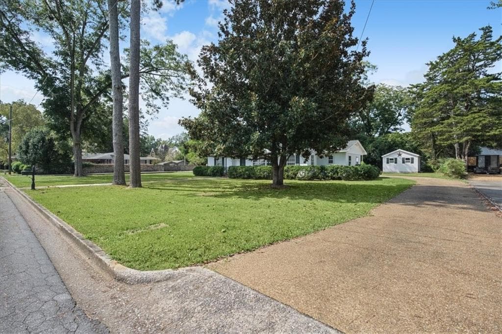 3 bedroom, 2 bathroom single family residence under contract at 117 Chestnut Street, Cedartown, GA 30125 — photo 4
