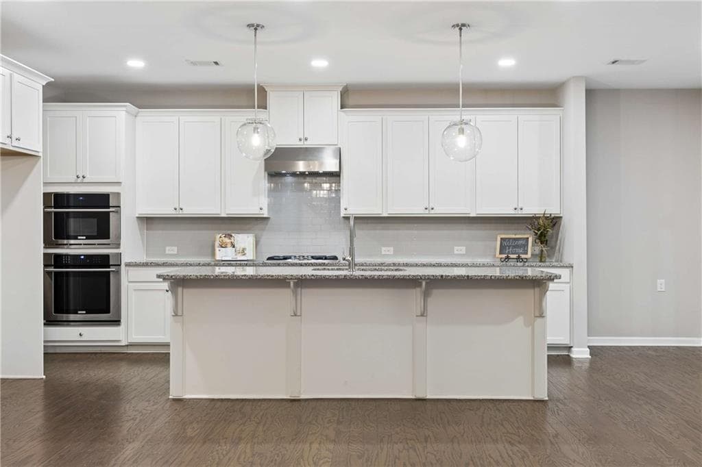3 bedroom, 2 bathroom, 2,837 sq ft single family residence for sale at 216 William Creek Drive, Canton, GA 30115 — photo 4