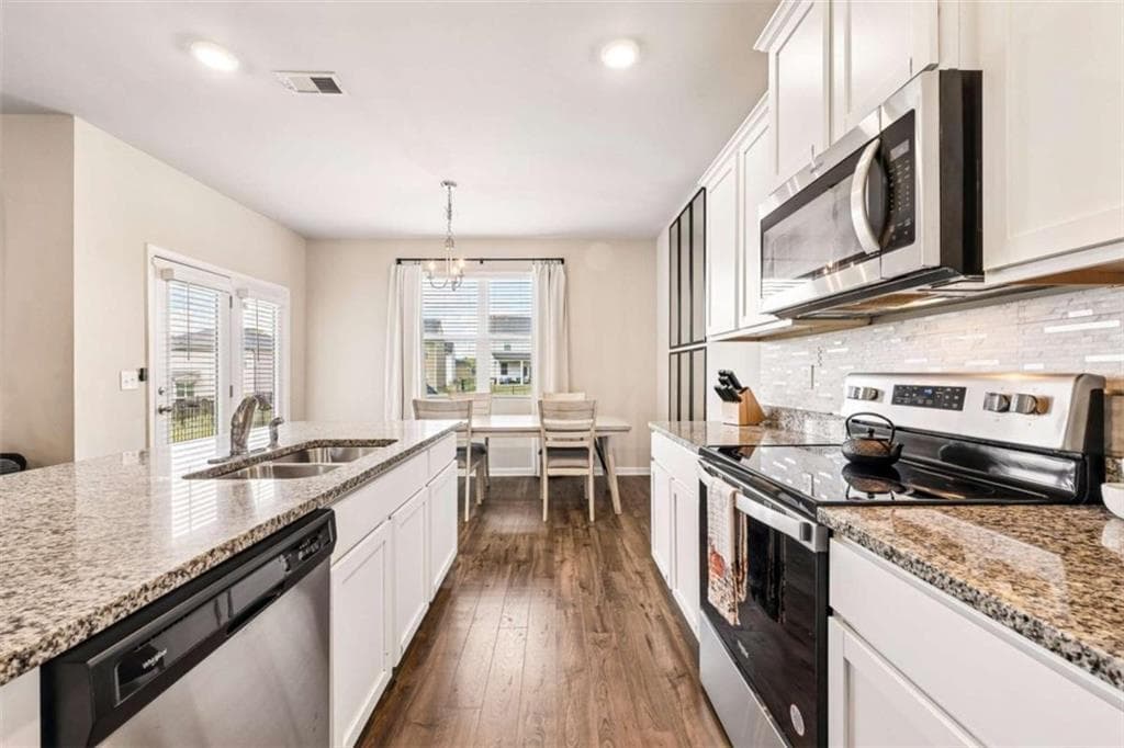 3 bedroom, 3 bathroom, 1,790 sq ft single family residence for sale at 81 Mead Court, Hoschton, GA 30548 — photo 9