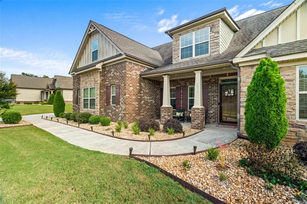 5 bedroom, 4 bathroom, 3,148 sq ft single family residence for sale at 4073 Madison Acres Drive, Locust Grove, GA 30248 — photo 2