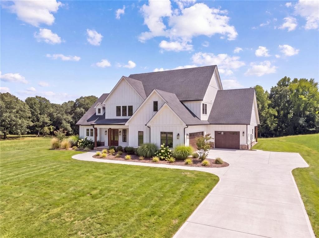 5 bedroom, 5 bathroom, 4,680 sq ft single family residence for sale at 1430.6 Lee Peters Road, Loganville, GA 30052 — photo 3