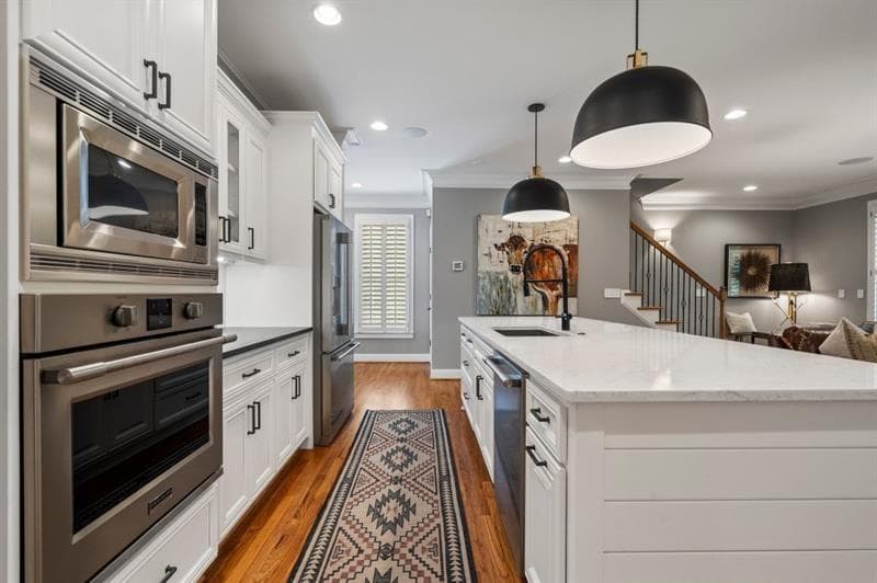 4 bedroom, 4 bathroom, 2,212 sq ft townhouse for sale at 1251 Brickton Drive, Atlanta, GA 30318 — photo 8