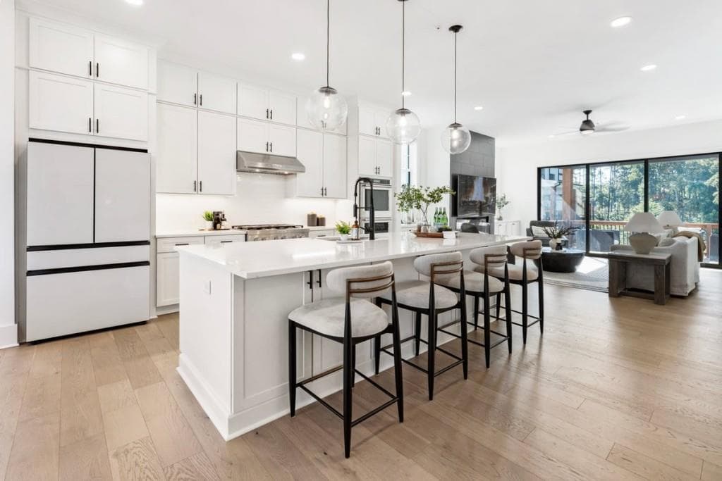 3 bedroom, 5 bathroom, 3,553 sq ft townhouse for sale at 2044 Juliette Avenue, Alpharetta, GA 30009 — photo 10