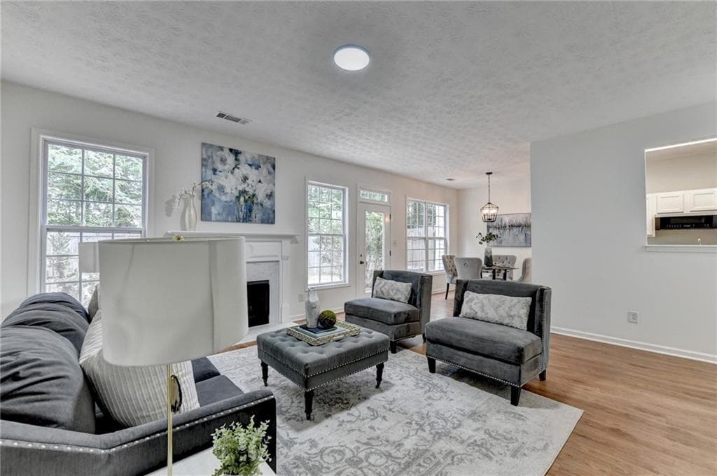 3 bedroom, 3 bathroom, 1,852 sq ft townhouse for sale at 3050 Kentmere Drive, Cumming, GA 30040 — photo 7