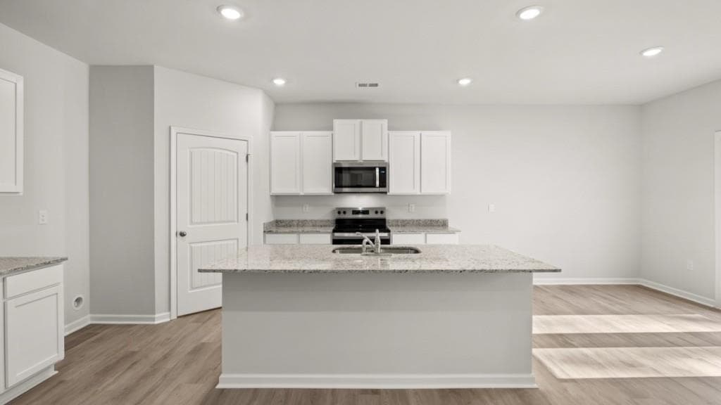 5 bedroom, 3 bathroom, 2,511 sq ft single family residence for sale at 306 Creekview Way, Dallas, GA 30132 — photo 5