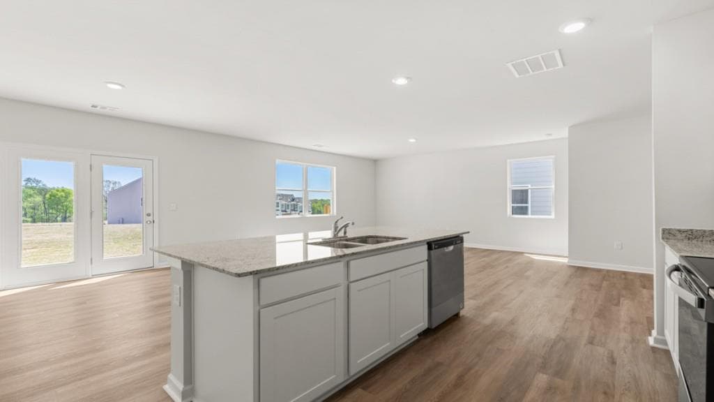 4 bedroom, 3 bathroom, 1,927 sq ft single family residence for sale at 332 Creekview Way, Dallas, GA 30132 — photo 7